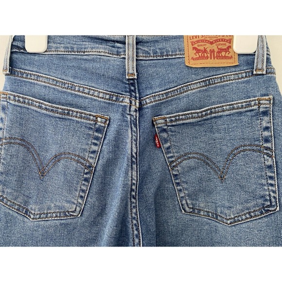 Levi's Wedgie Straight Jeans Womens 27X27 High Rise Snug Hip Thigh Buttonfly - Picture 4 of 8